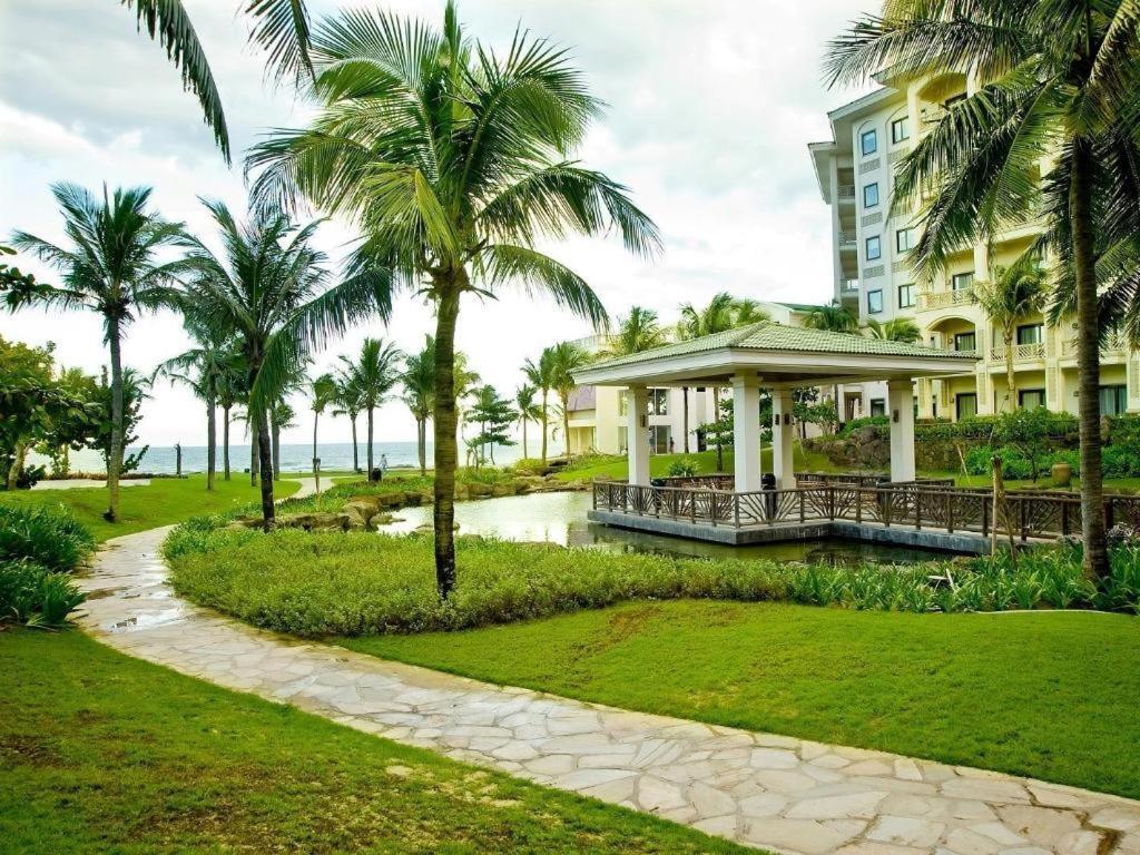 Olalani Resort & Condotel Da Nang Bagian luar foto