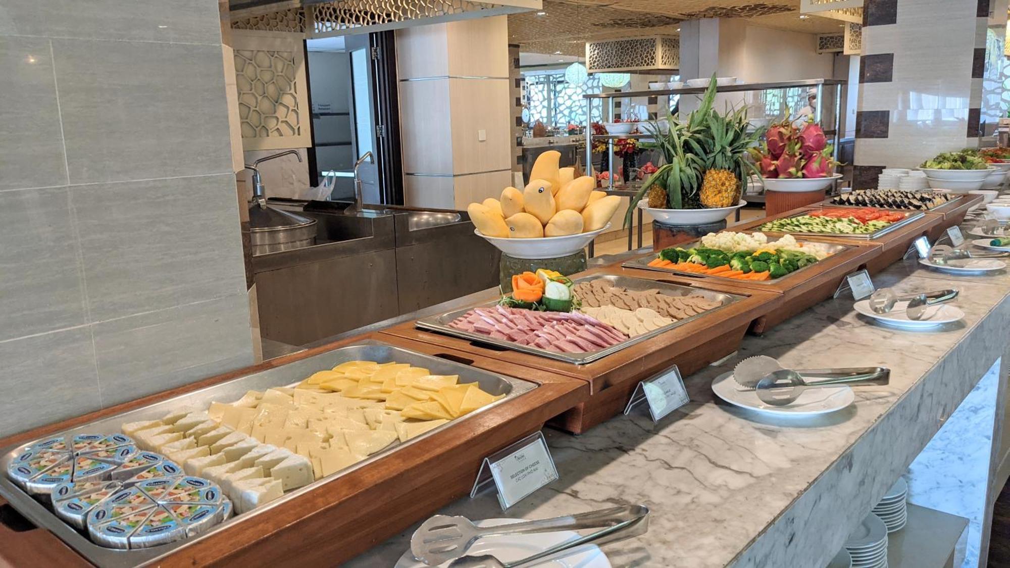 Olalani Resort & Condotel Da Nang Bagian luar foto