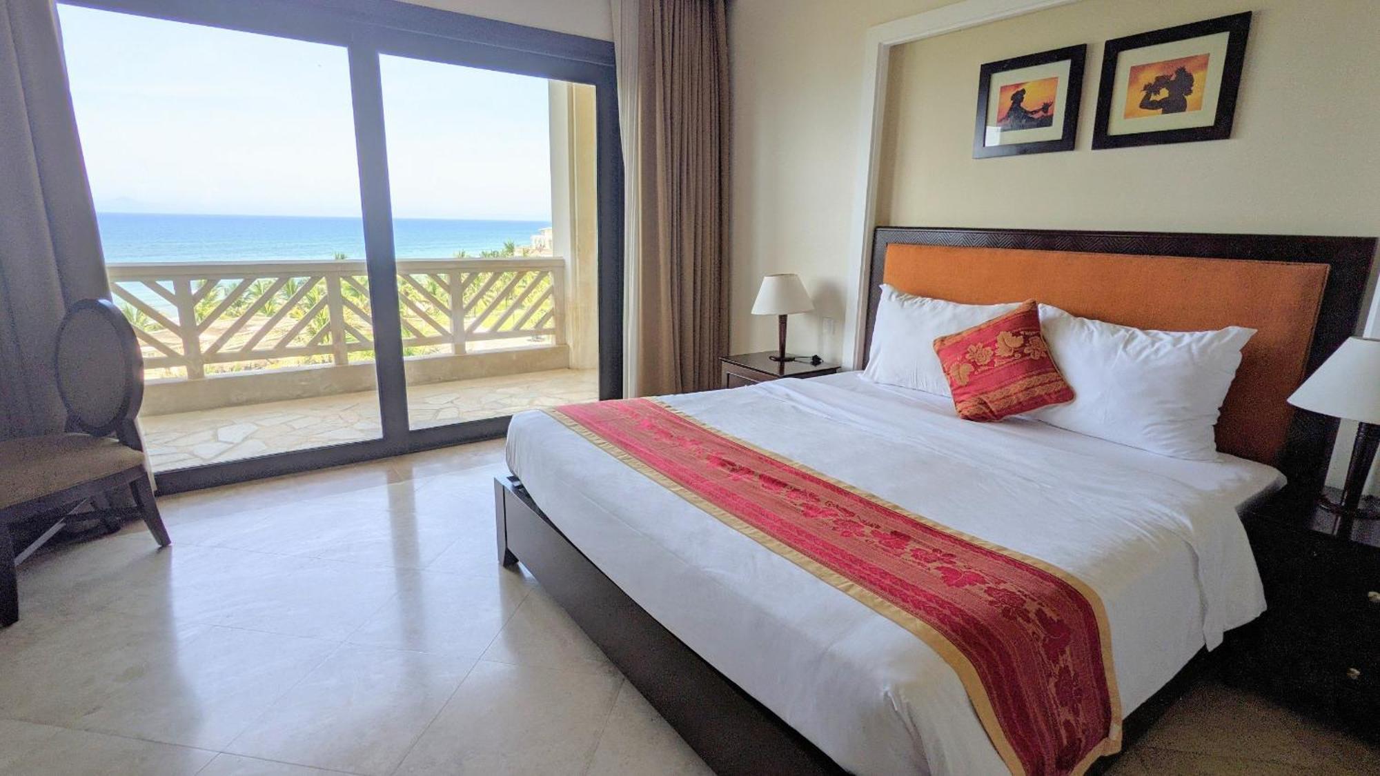 Olalani Resort & Condotel Da Nang Bagian luar foto