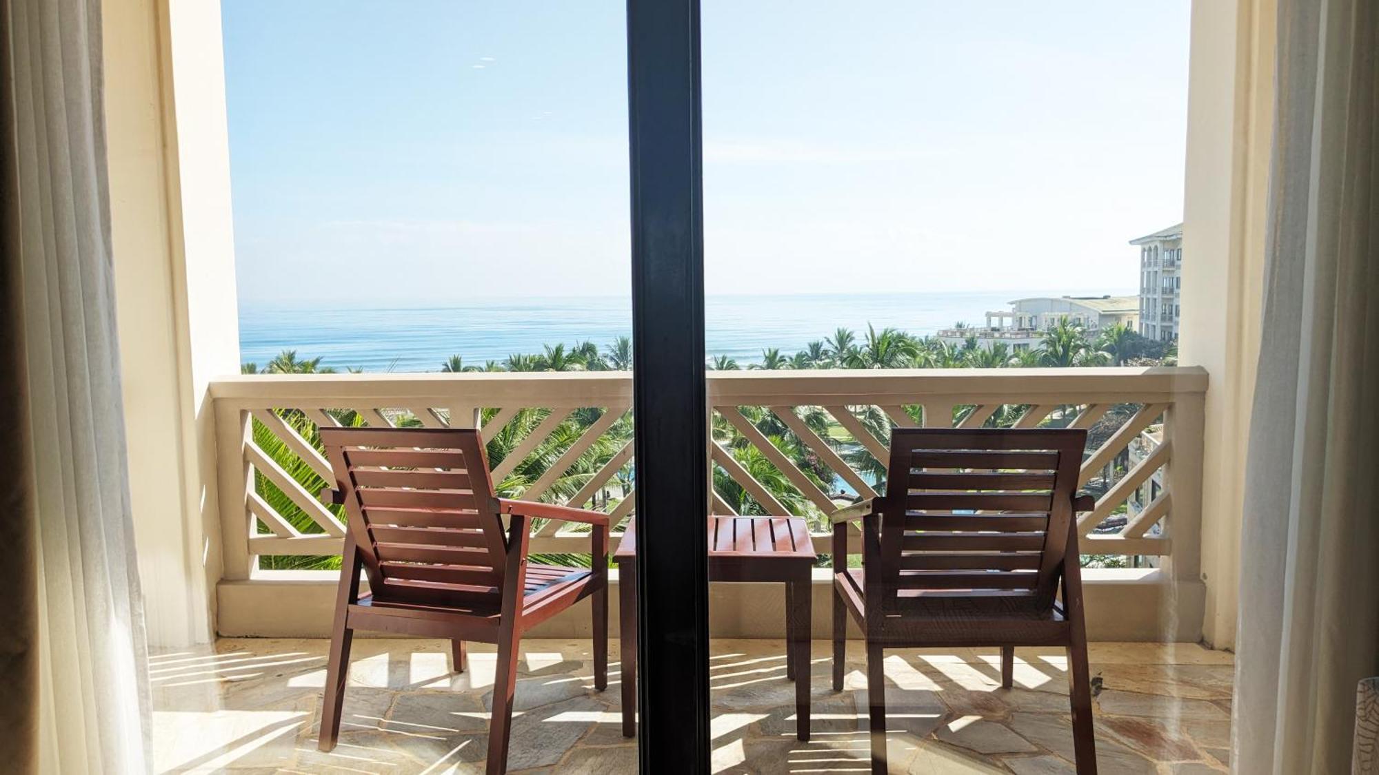 Olalani Resort & Condotel Da Nang Bagian luar foto