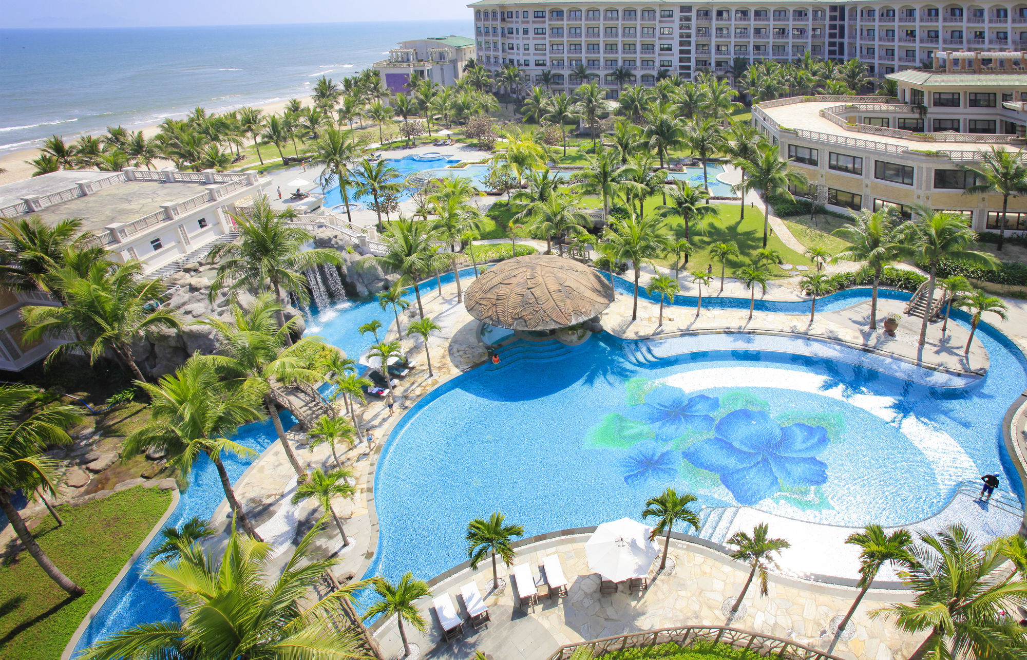 Olalani Resort & Condotel Da Nang Bagian luar foto